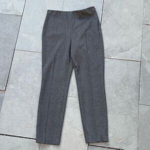 H & M Slim Fit Black/Grey Plaid Knit Cropped Pants Sz M